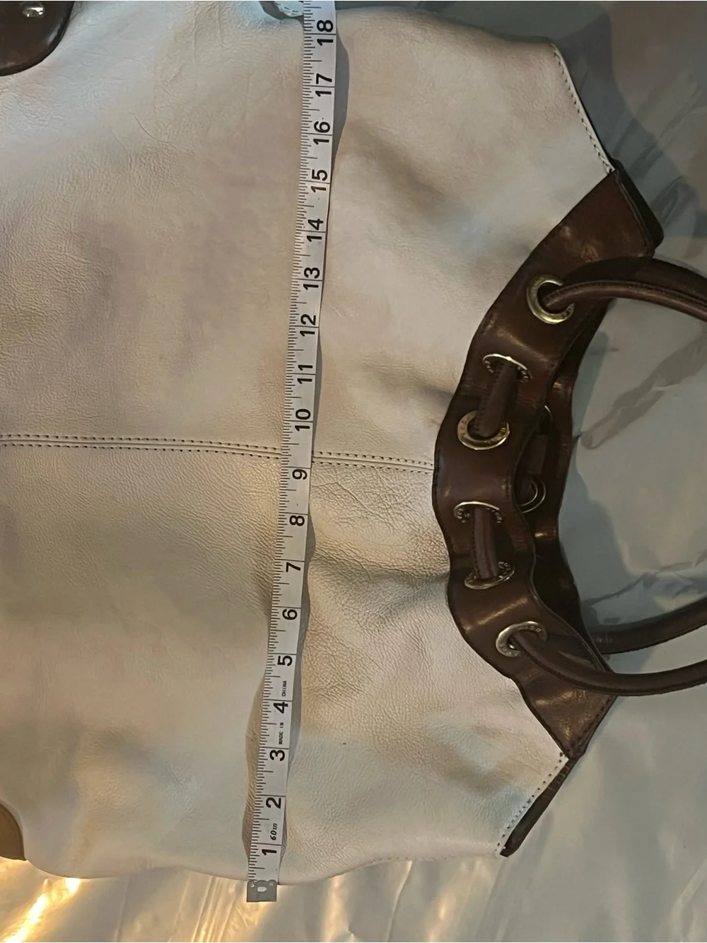 *PROJECT BAG** MICHAEL Michael Kors White and Brown Leather Shoulder Tote.